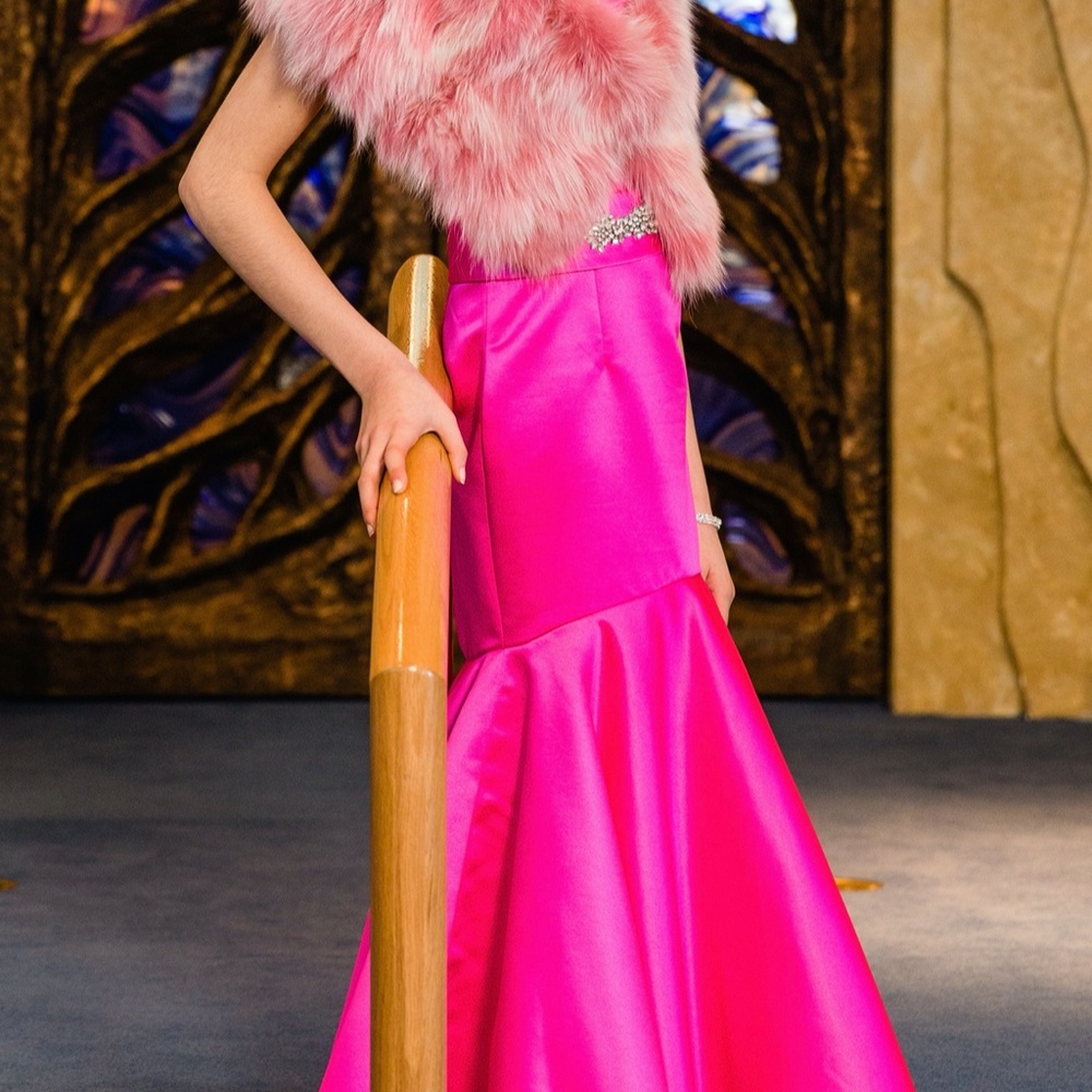 Pink rabbit fur stole